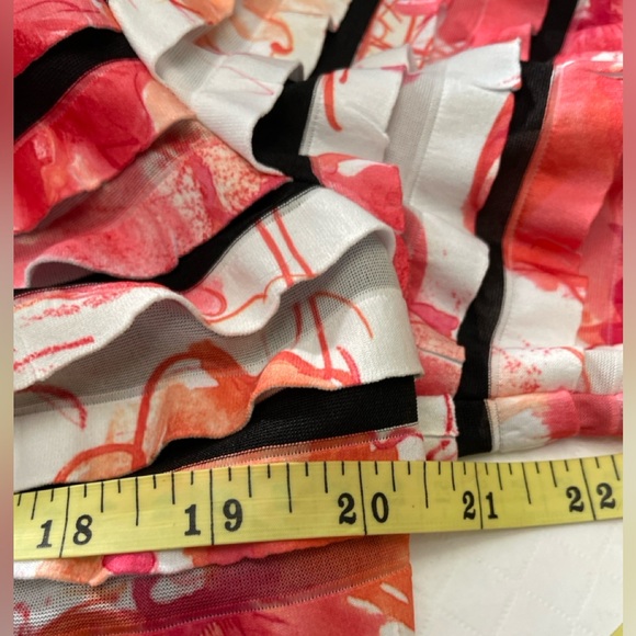 Hermann Lange Collection Eye Catching  Blazer in stripes of peach, white - Picture 5 of 9